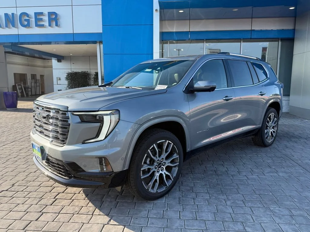 New 2026 Sterling Metallic GMC Denali Ultimate image 4