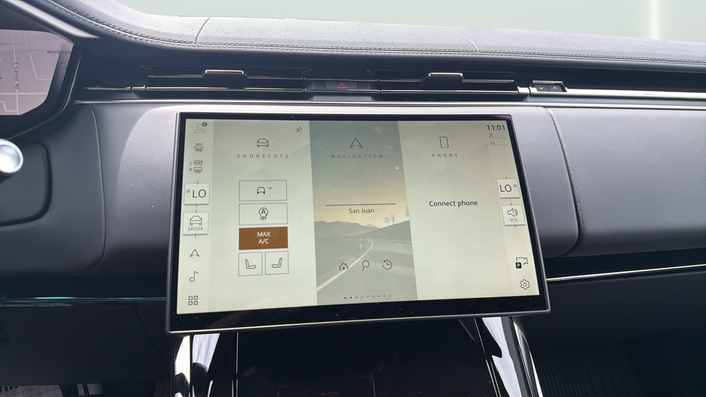 New 2026 Borasco Grey Land Rover SE image 24