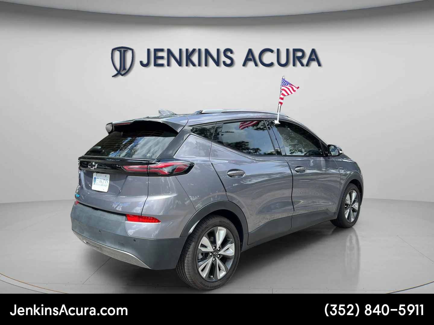 Used 2022 Gray Ghost Metallic Chevrolet LT image 3