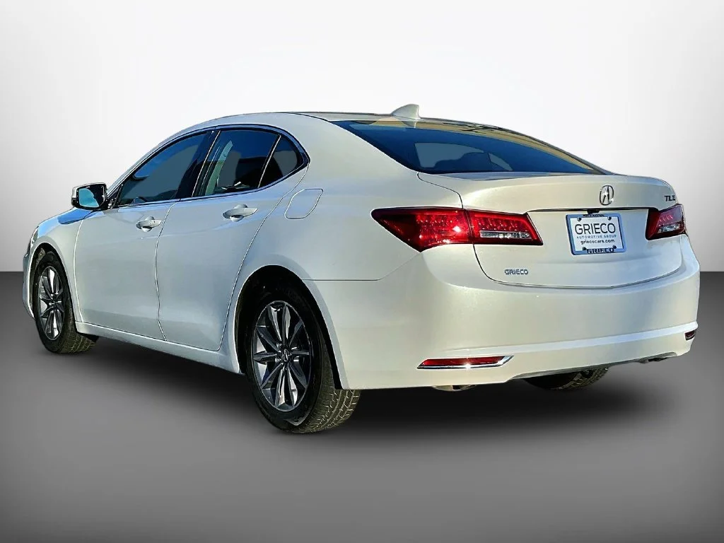 Used 2019 Platinum White Pearl Acura 2.4L image 4
