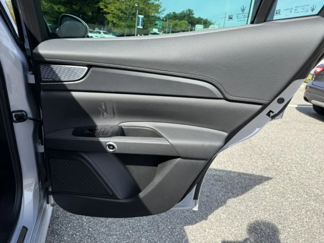 New 2025 Grigio Lava Metallic Maserati ~ GRIGIO LAVA / NERO image 19
