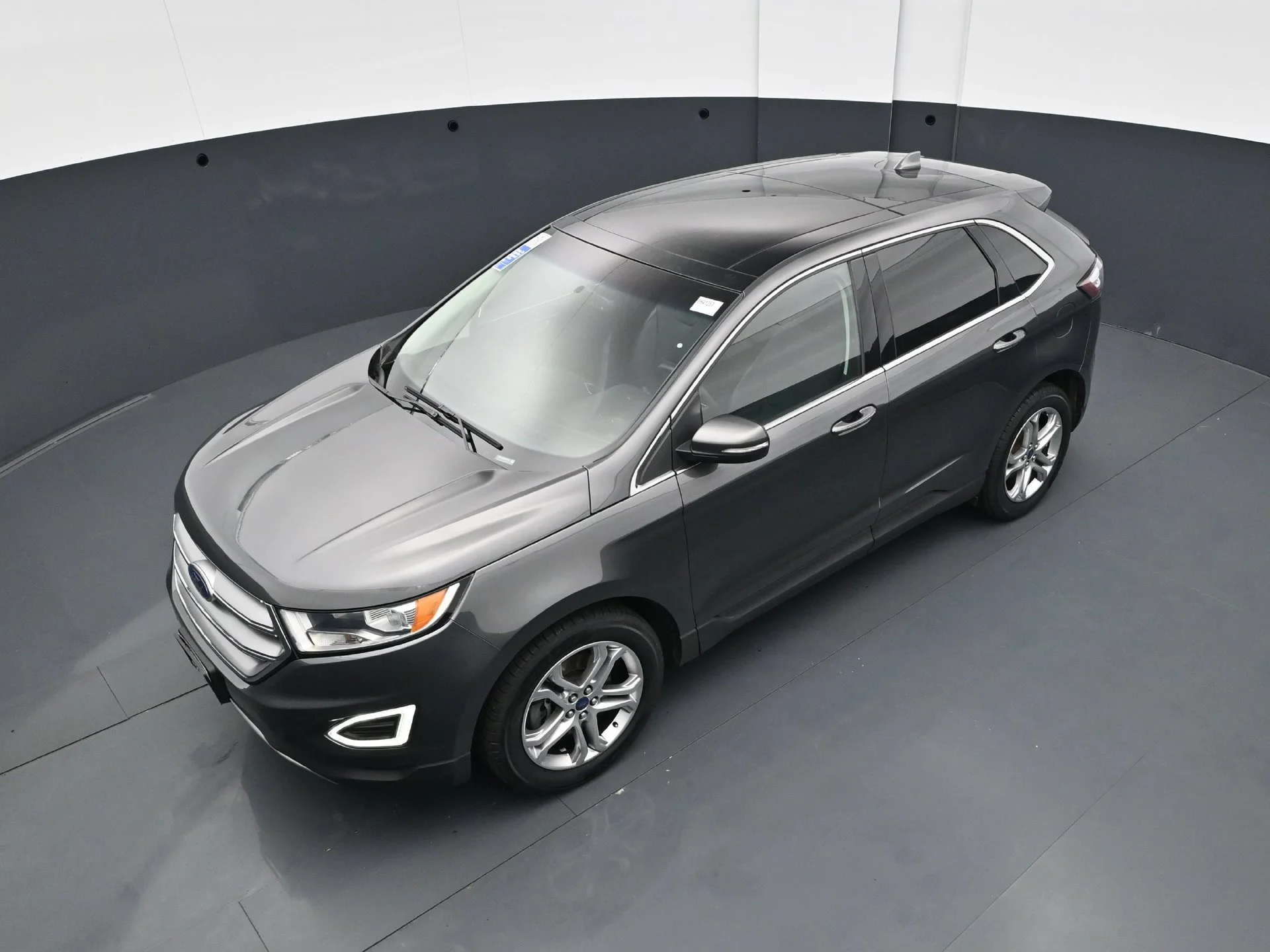 Used 2015  Ford 4D WAGON TITANIUM AWD image 38