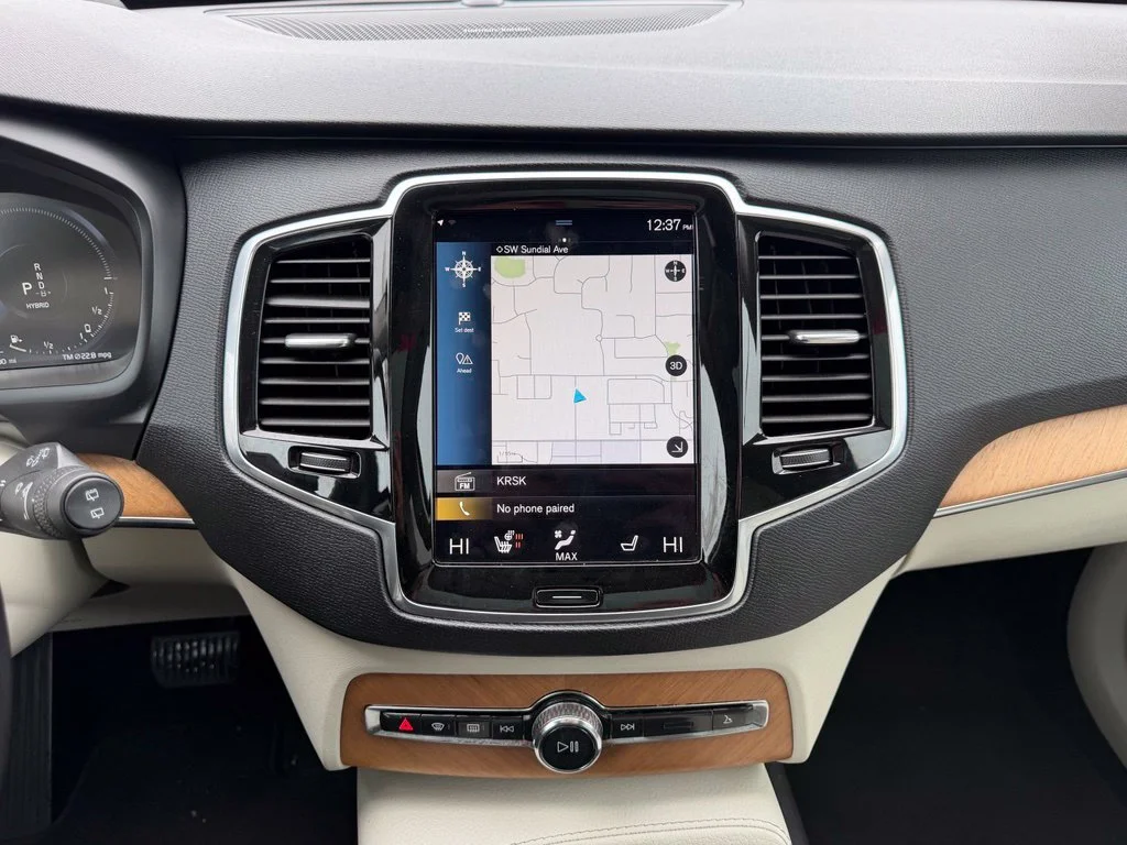 Used 2021 Savile Gray Metallic Volvo T8 Inscription Expression 7 Passenger image 21