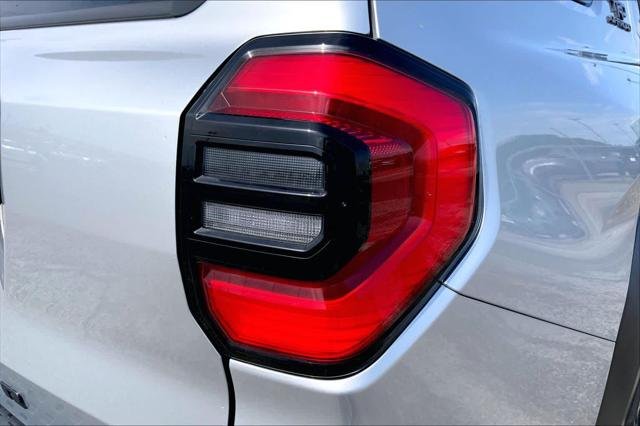 Certified Used 2025 CUTTING EDGE Toyota  image 30