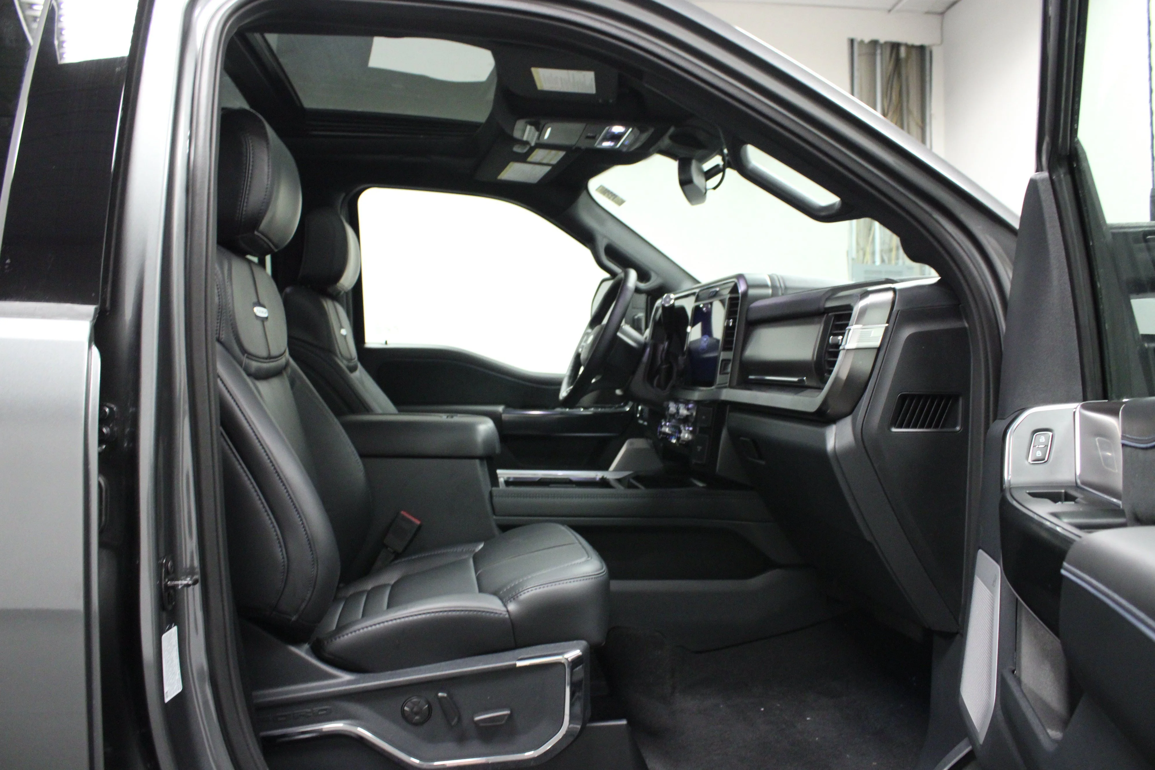 New 2026 Carbonized Gray Metallic Ford F-250® Platinum® image 16