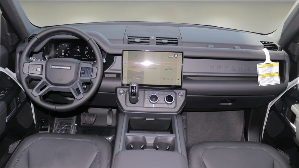 New 2026 Fuji White LAND ROVER X-Dynamic SE image 13