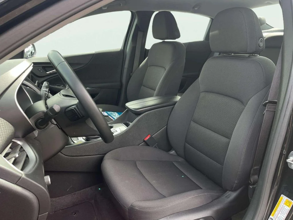 Used 2024 Mosaic Black Metallic Chevrolet LT image 20