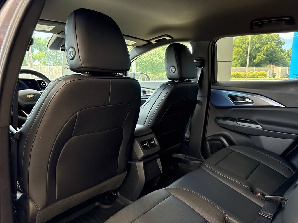 2026 Chevrolet Equinox EV 2LT - Photo 14