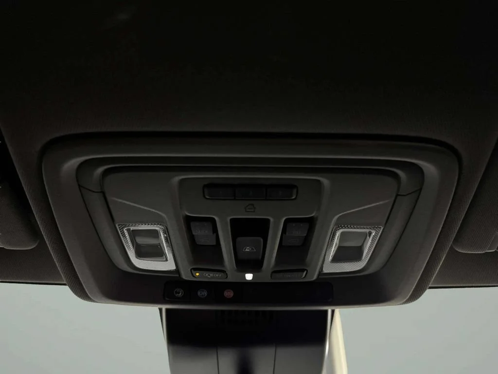 Used 2023 Onyx Black GMC Denali image 25