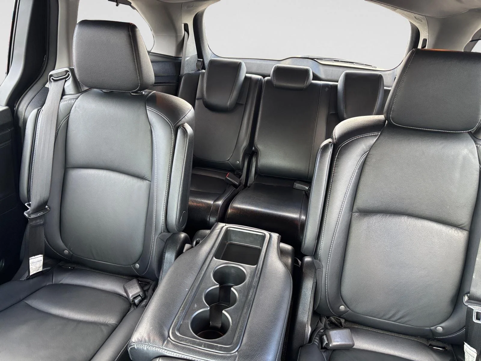 Used 2021 Crystal Black Pearl Honda Touring image 13