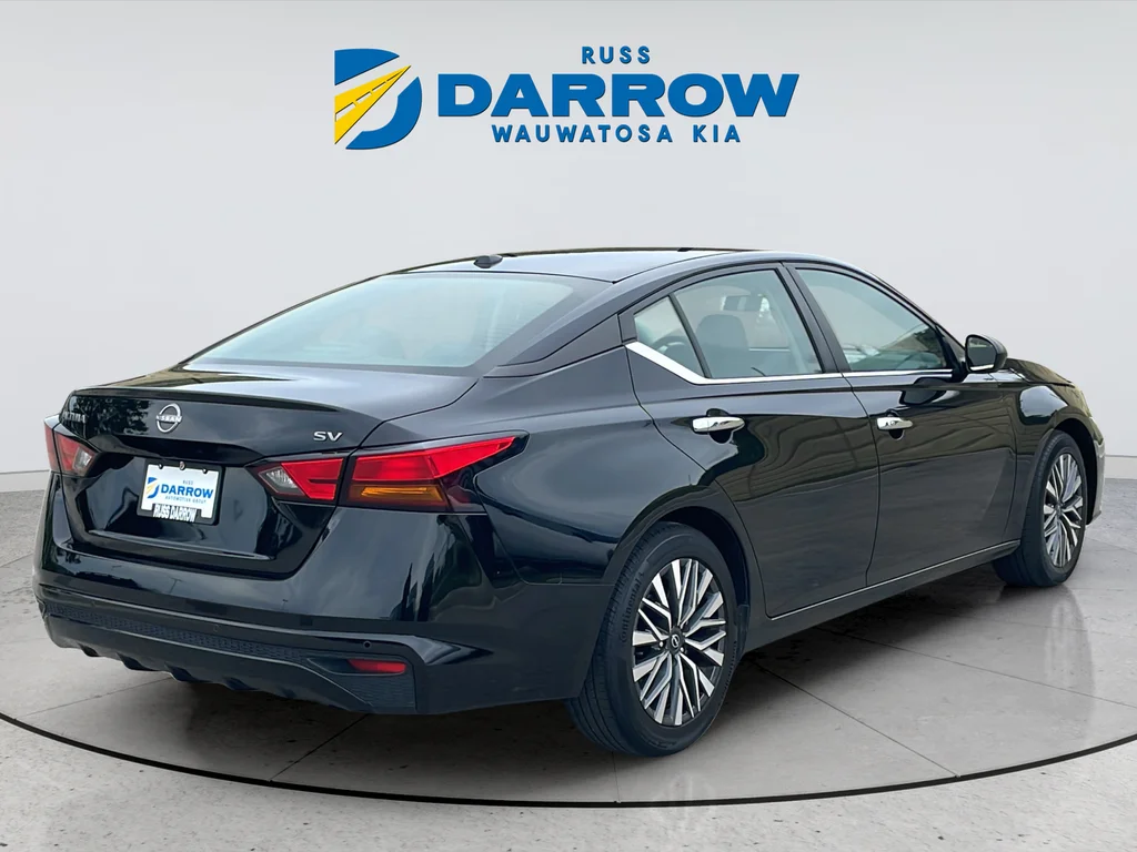 Used 2024 Black Nissan 2.5 SV image 5