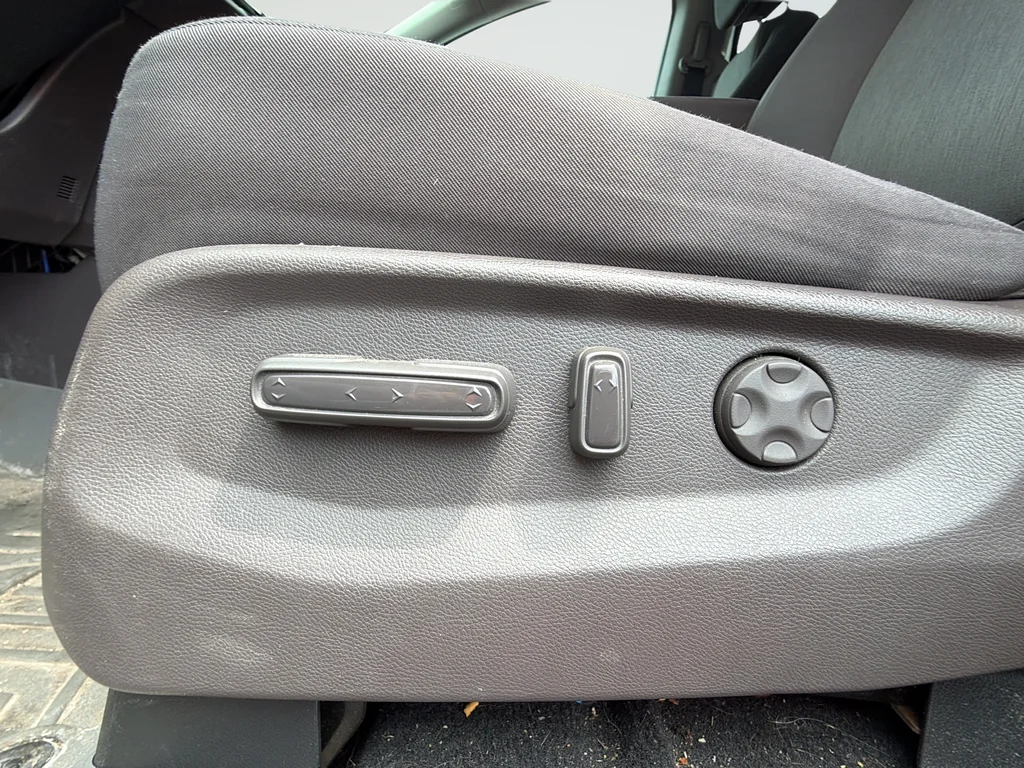 Used 2019 Gray Honda EX image 18