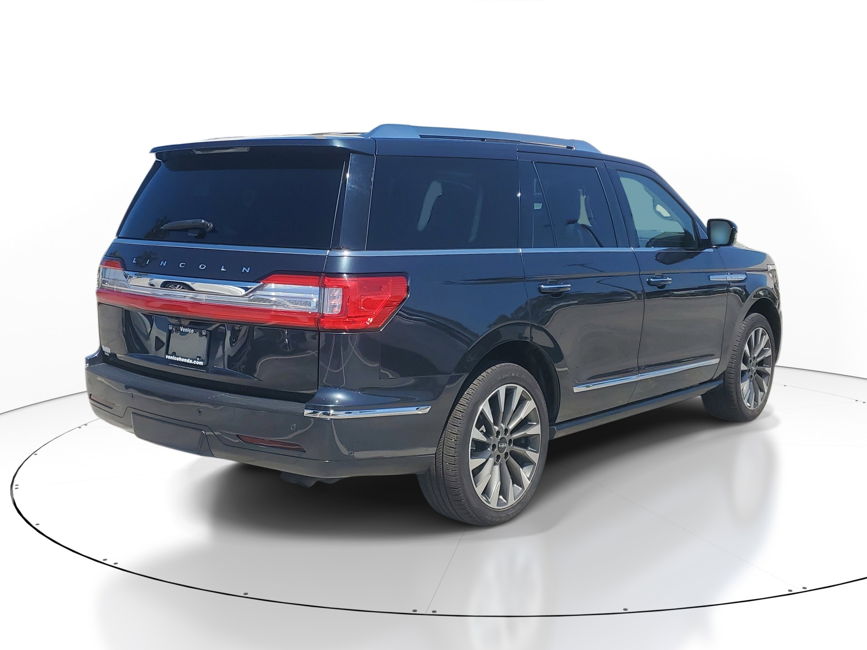 Used 2021 Flight Blue Lincoln Reserve image 6