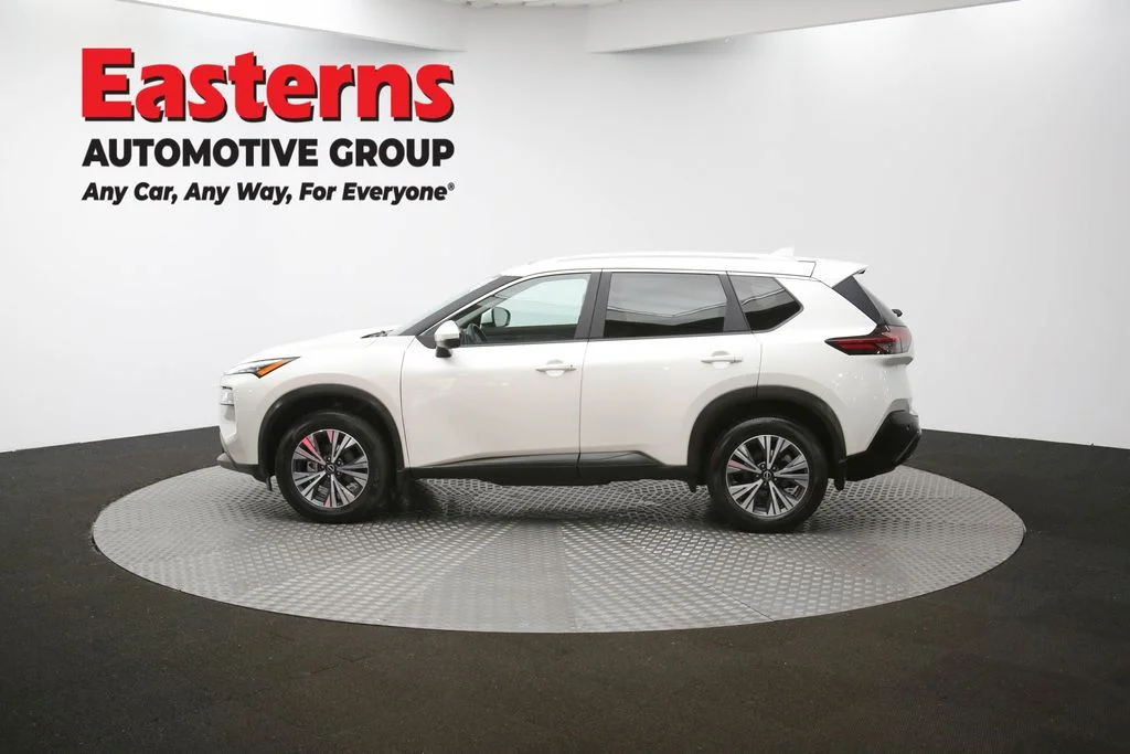 Used 2023 White Nissan SV image 62
