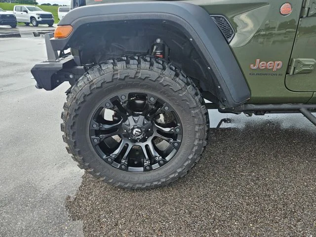 Used 2024 Green Jeep Mojave image 27