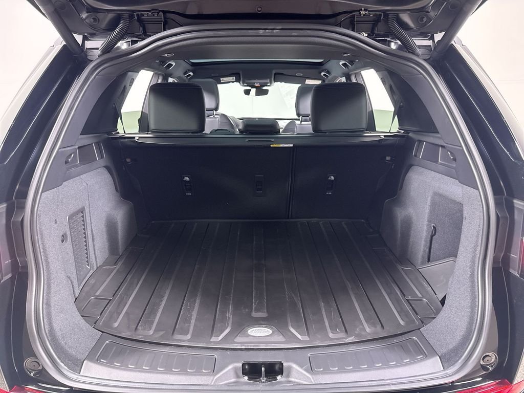 Certified Used 2025 Black Land Rover SE image 21