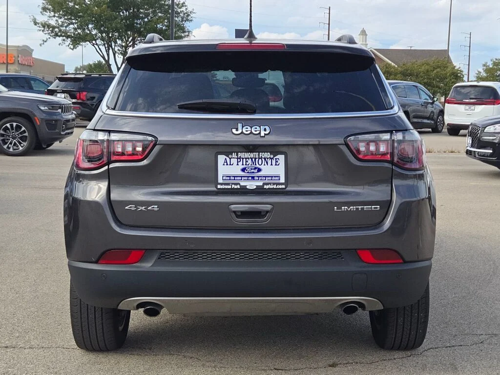 Used 2023 Crystal Metallic Jeep Limited image 11