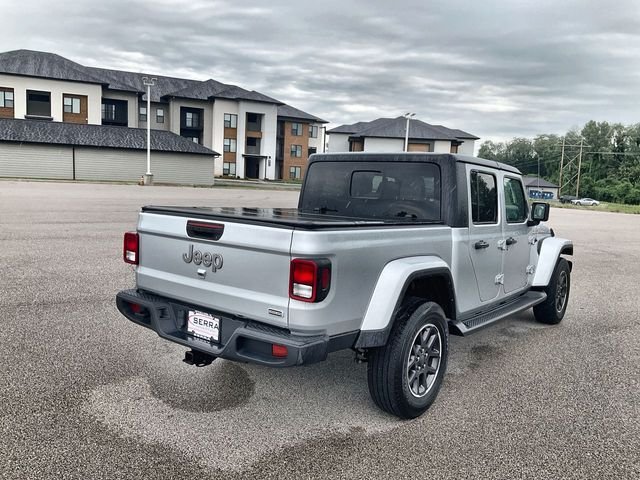 Used 2022 Silver Zynith Clearcoat Jeep Overland image 14