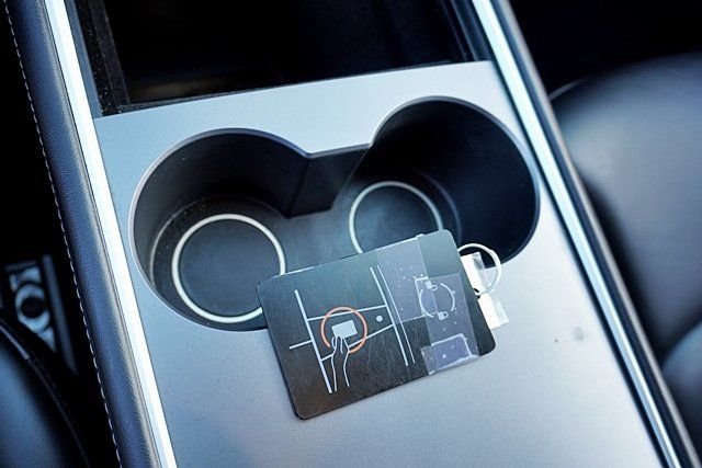 Used 2023  Tesla Long Range image 34