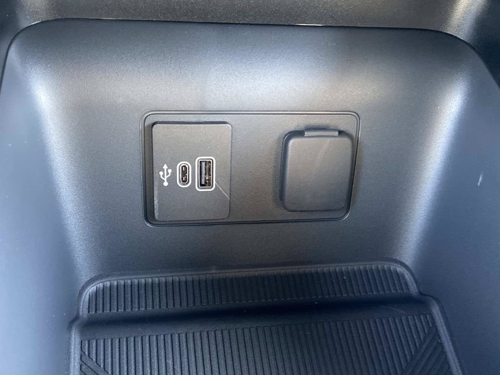 New 2026 Marsh Gray Ford Tremor® image 20