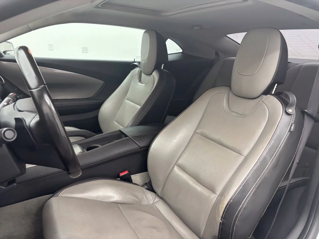 Used 2015 White Chevrolet 2LT image 23