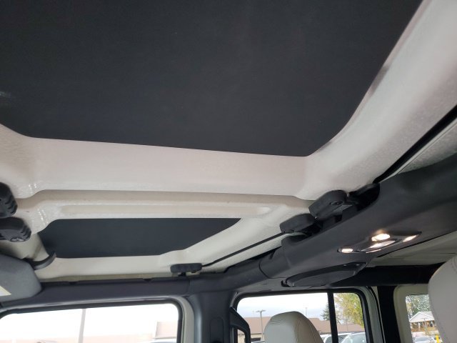 Used 2023 Silver Jeep Sahara 4xe image 15