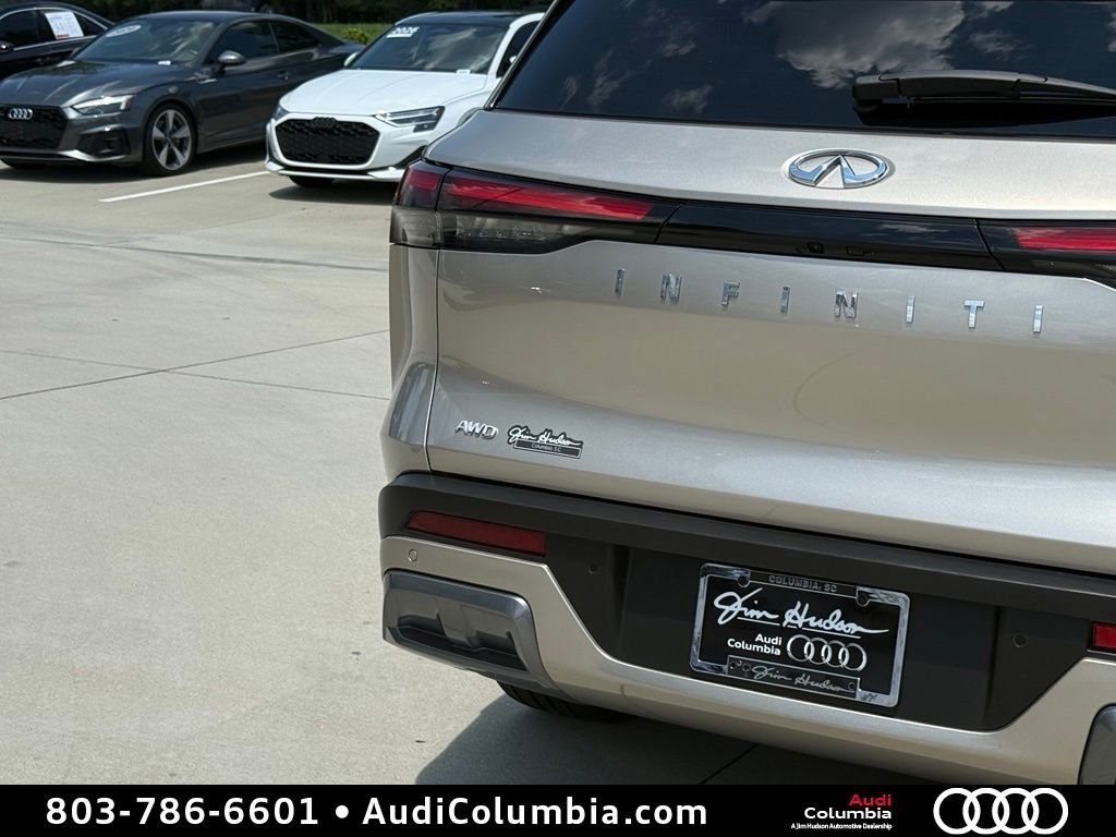 Used 2024 Silver INFINITI Sensory image 14