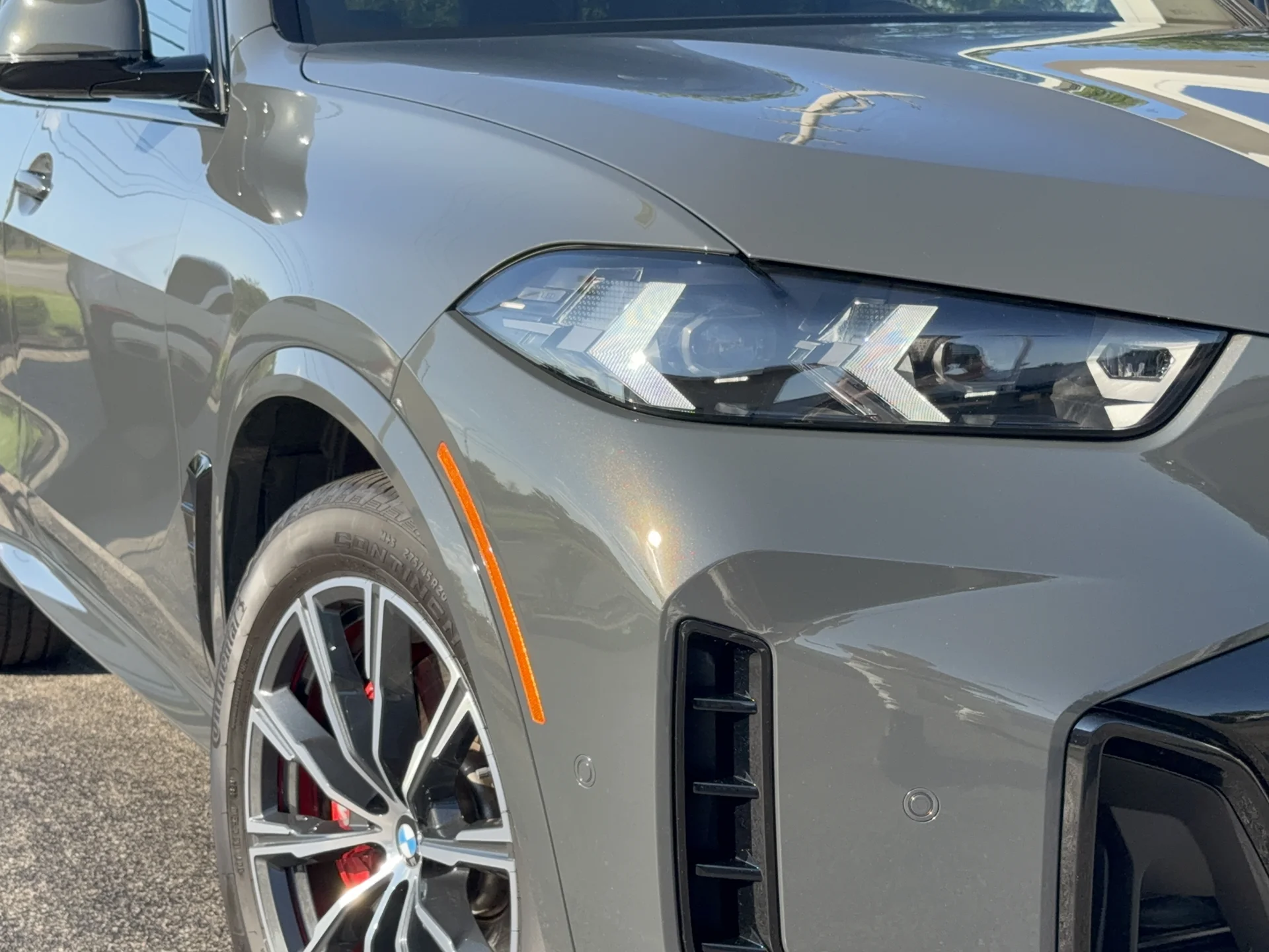 Certified Used 2025 Dravit Grey Metallic BMW xDrive40i image 2