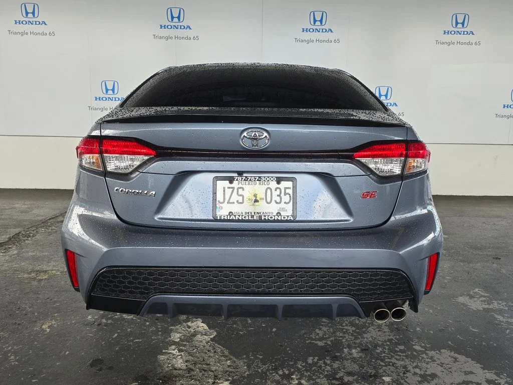 Used 2022  Toyota SE image 33