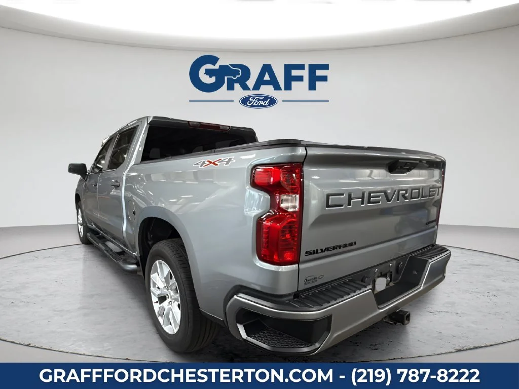 Used 2024 Gray Chevrolet Custom image 10