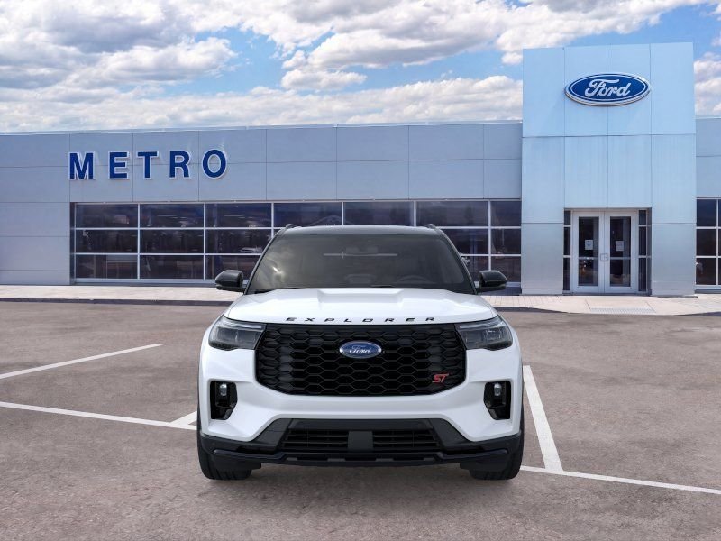 2026 Ford Explorer ST - Photo 7