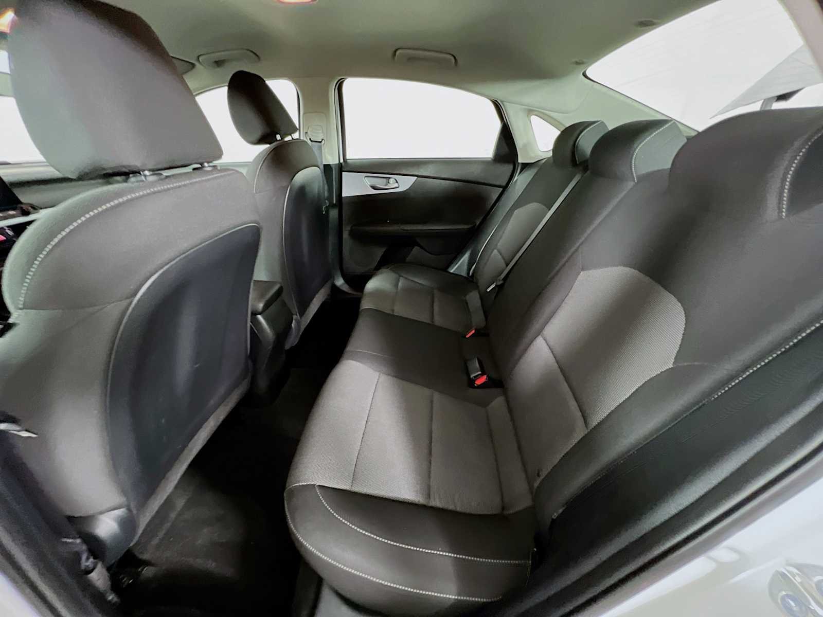 Used 2024 Snow White Pearl Kia LXS image 23