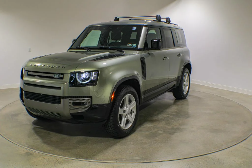 2021 Land Rover Defender X-Dynamic HSE's photo