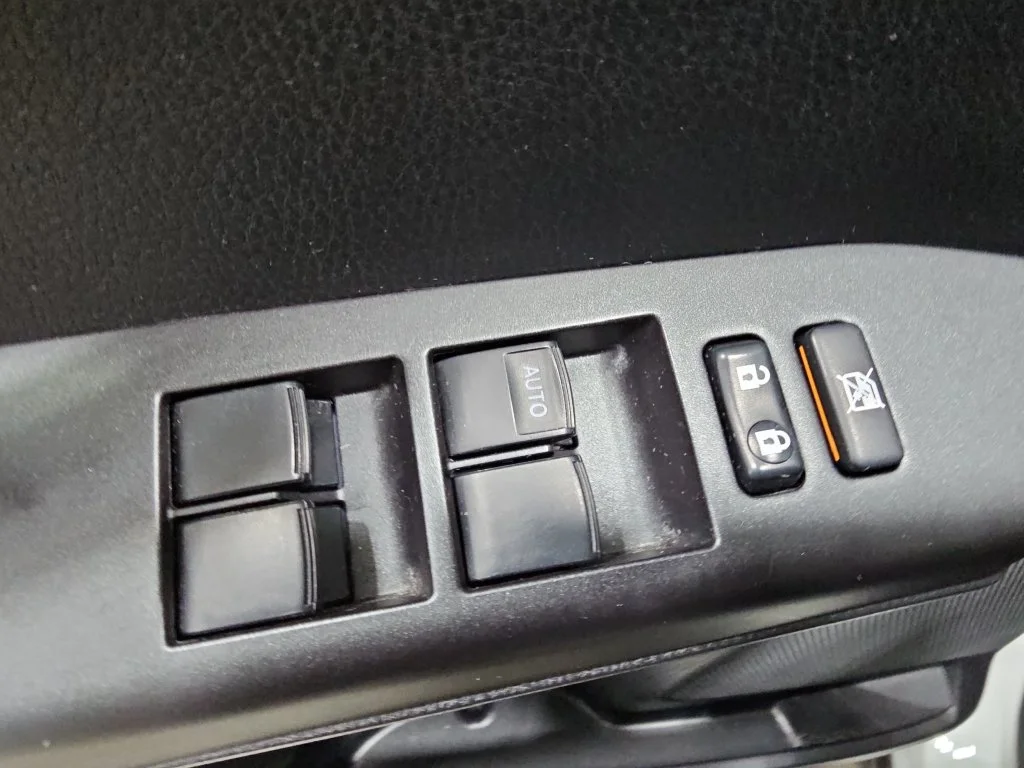 Used 2017 White Toyota LE image 30
