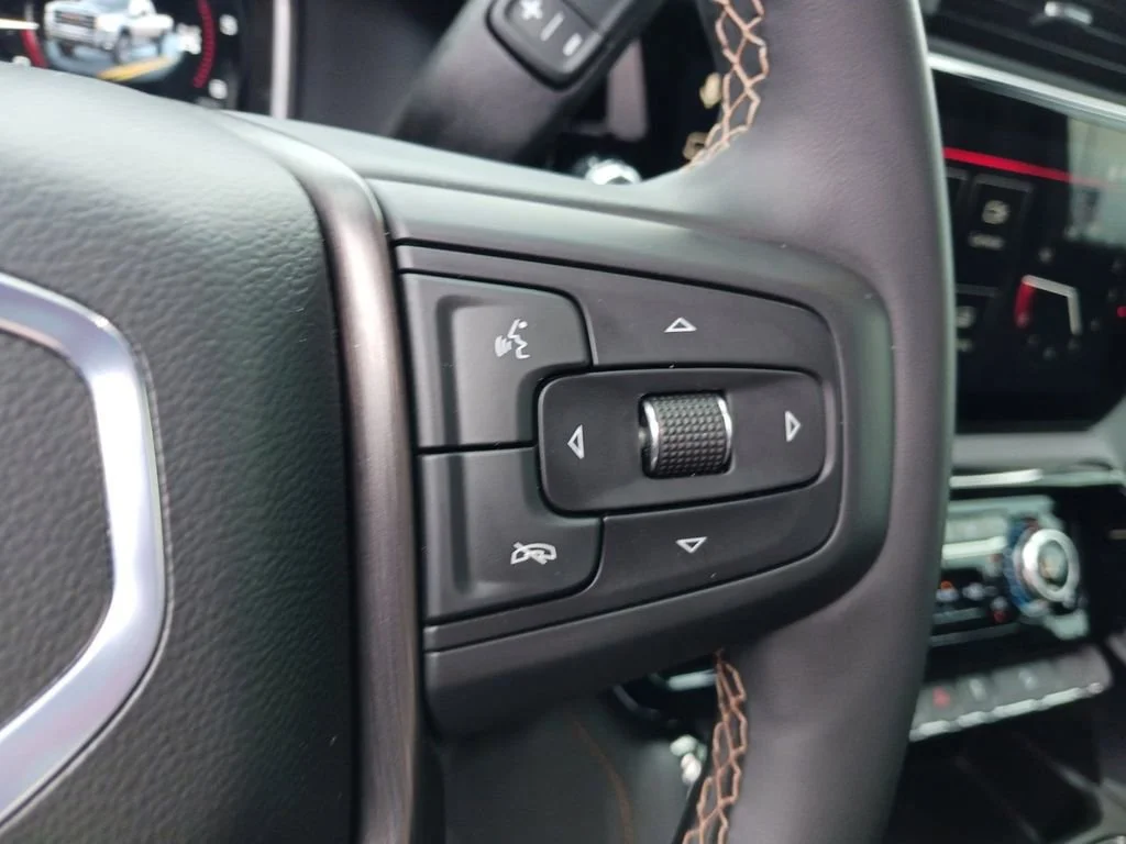 Used 2025 Sterling Metallic GMC AT4 image 35