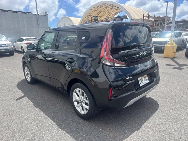 Used 2025 Black Kia LX image 3