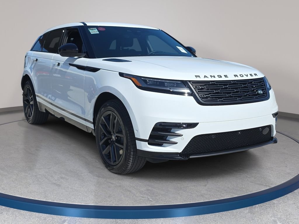 New 2026 Fuji White Land Rover Dynamic SE image 3