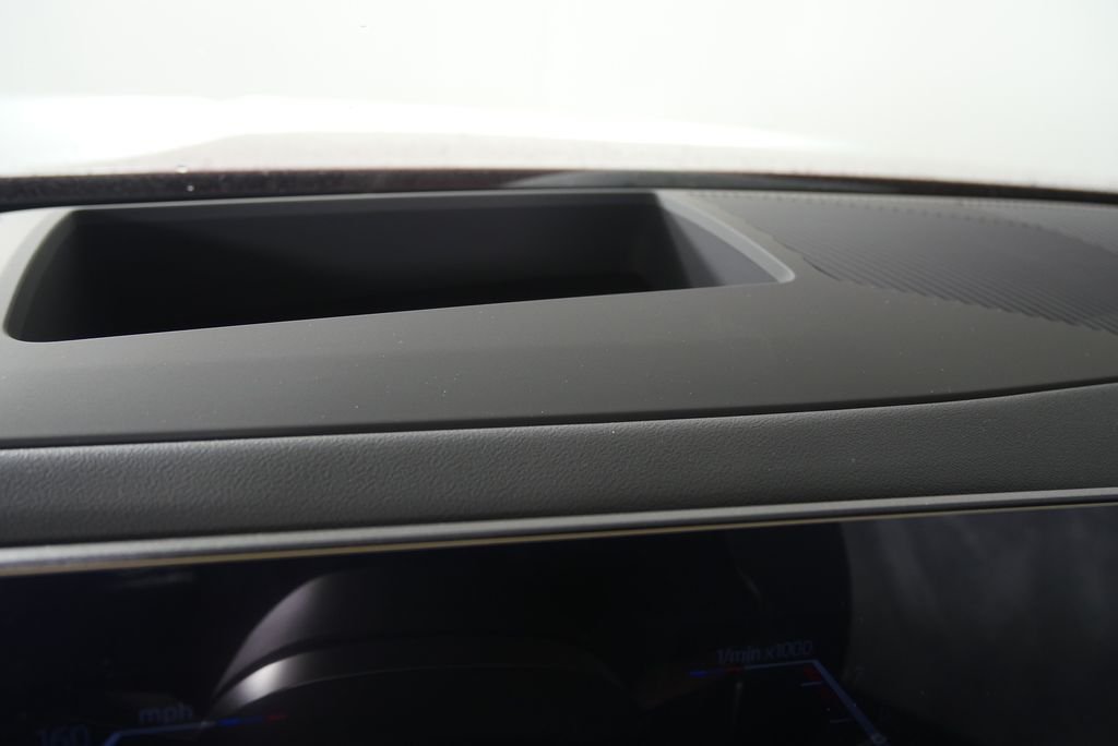 Used 2026 Vegas Red Metallic BMW 530i image 20