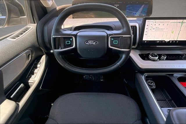 Used 2025 Black Ford Active image 3