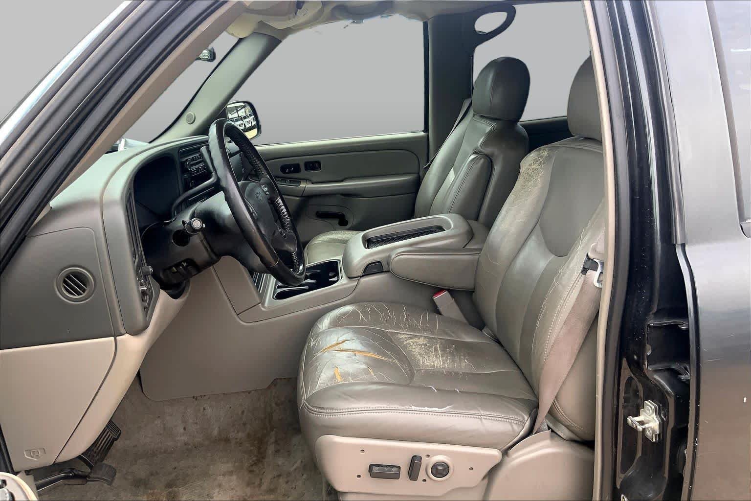 Used 2005 Dark Gray Metallic Chevrolet LT image 7
