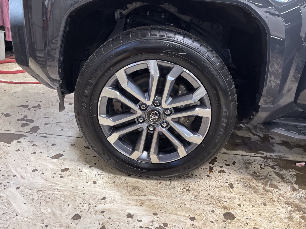 Certified Used 2025  Toyota Limited image 11