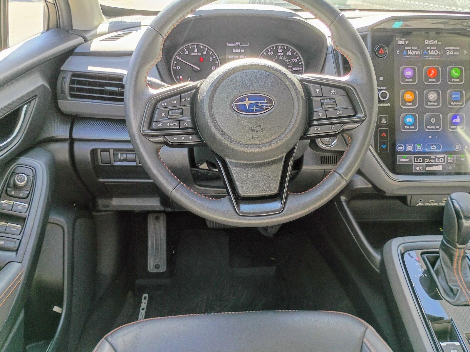 Used 2025 Crystal White Pearl Subaru Limited image 10