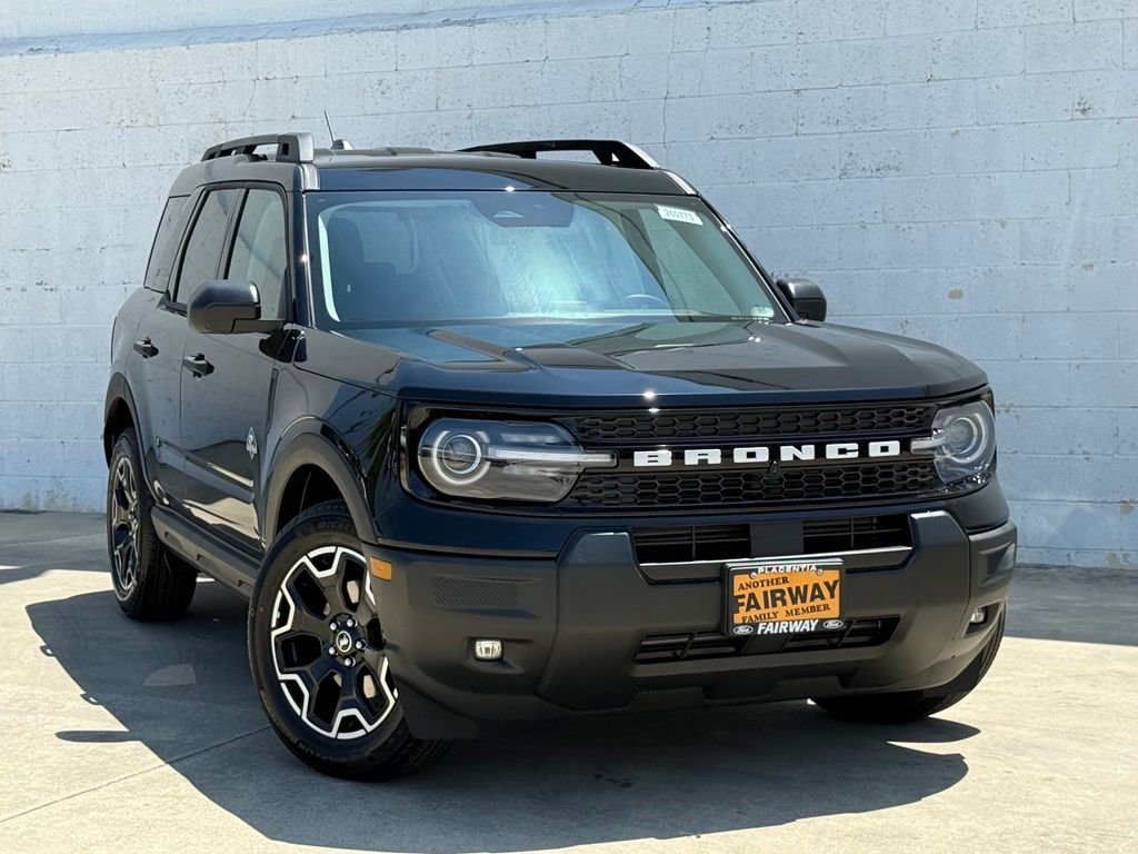 New 2026 Shadow Black Ford Outer Banks® image 2