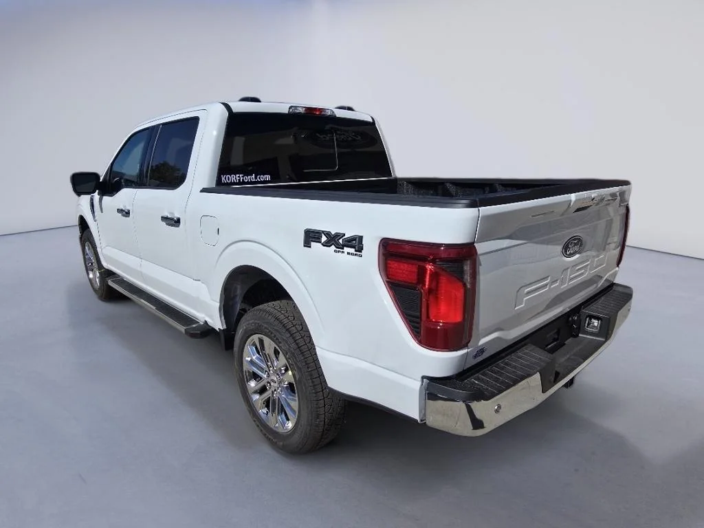New 2026 White Ford XLT image 7