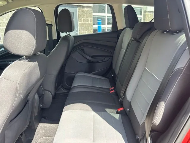Used 2014 Red Ford SE image 30