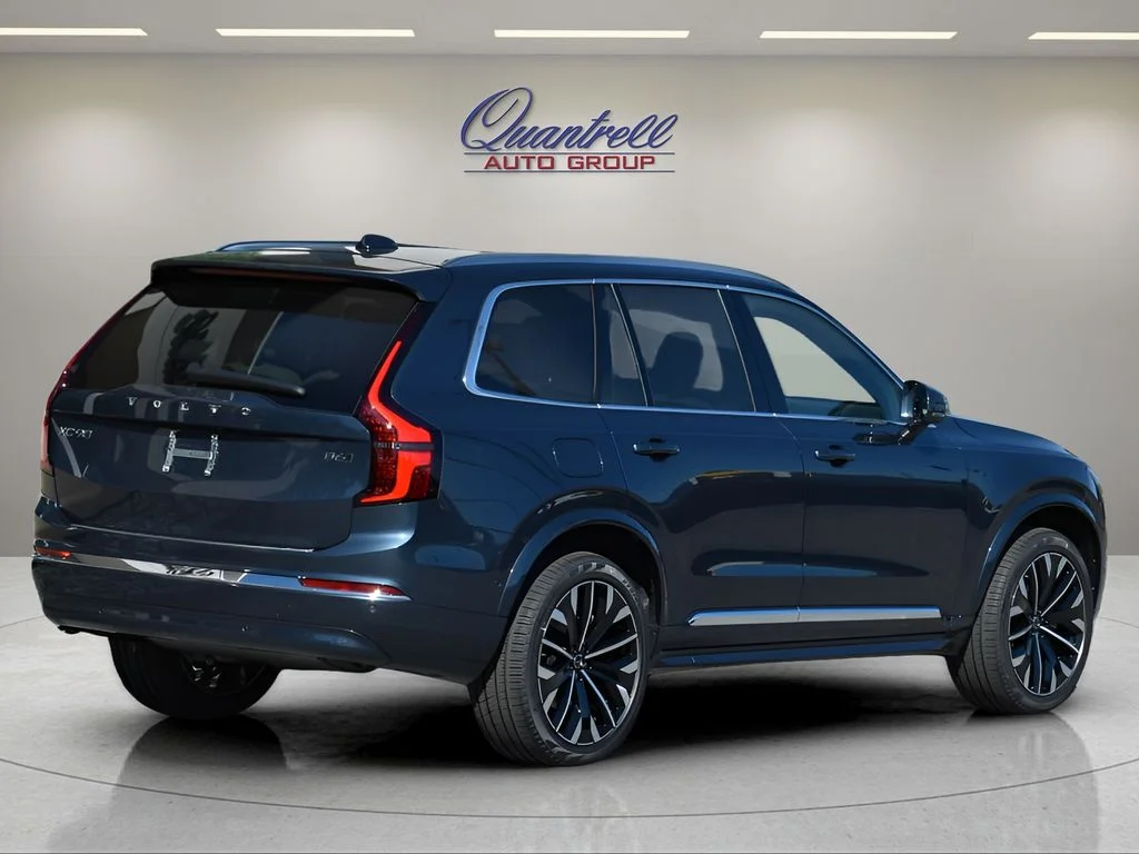 2026 Volvo XC90 Plus - Photo 4