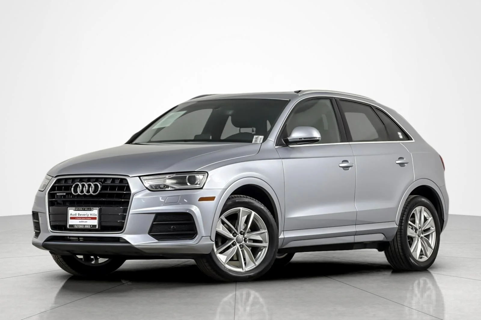 2016 Audi Q3 2.0T quattro tiptronic Premium Plus's photo