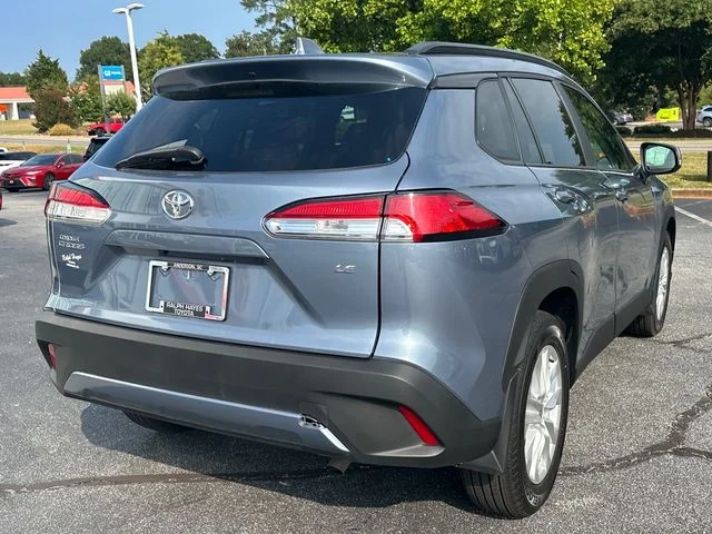 Used 2024  Toyota LE image 3