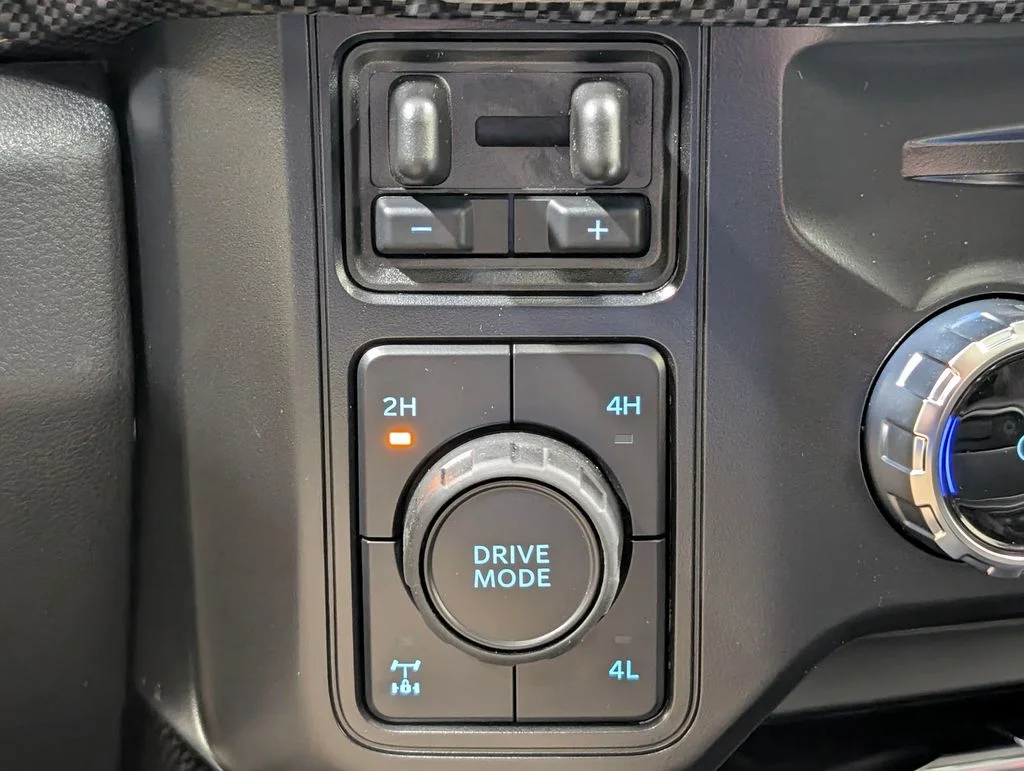 New 2026 Avalanche Ford F-250® Lariat® image 8