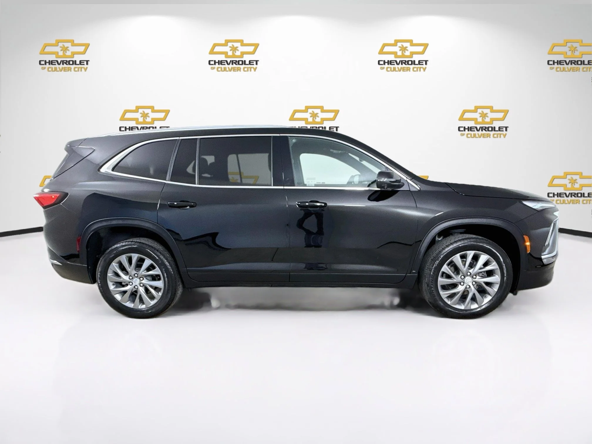 Used 2025 Ebony Twilight Metallic Buick Preferred image 9